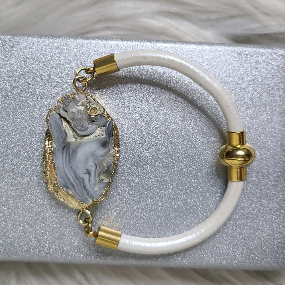 Brand New Bracelet Silver Gold White Goede Stone Magnetic Closure  Stackable Fun - Picture 3 of 5